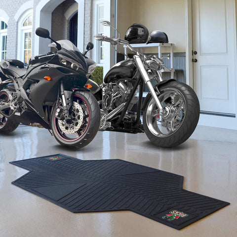 Milwaukee Bucks NBA Motorcycle Mat (82.5in L x 42in W)