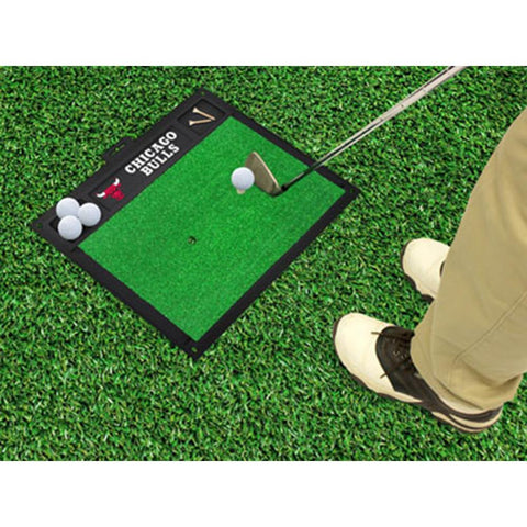 Chicago Bulls NBA Golf Hitting Mat (20in L x 17in W)