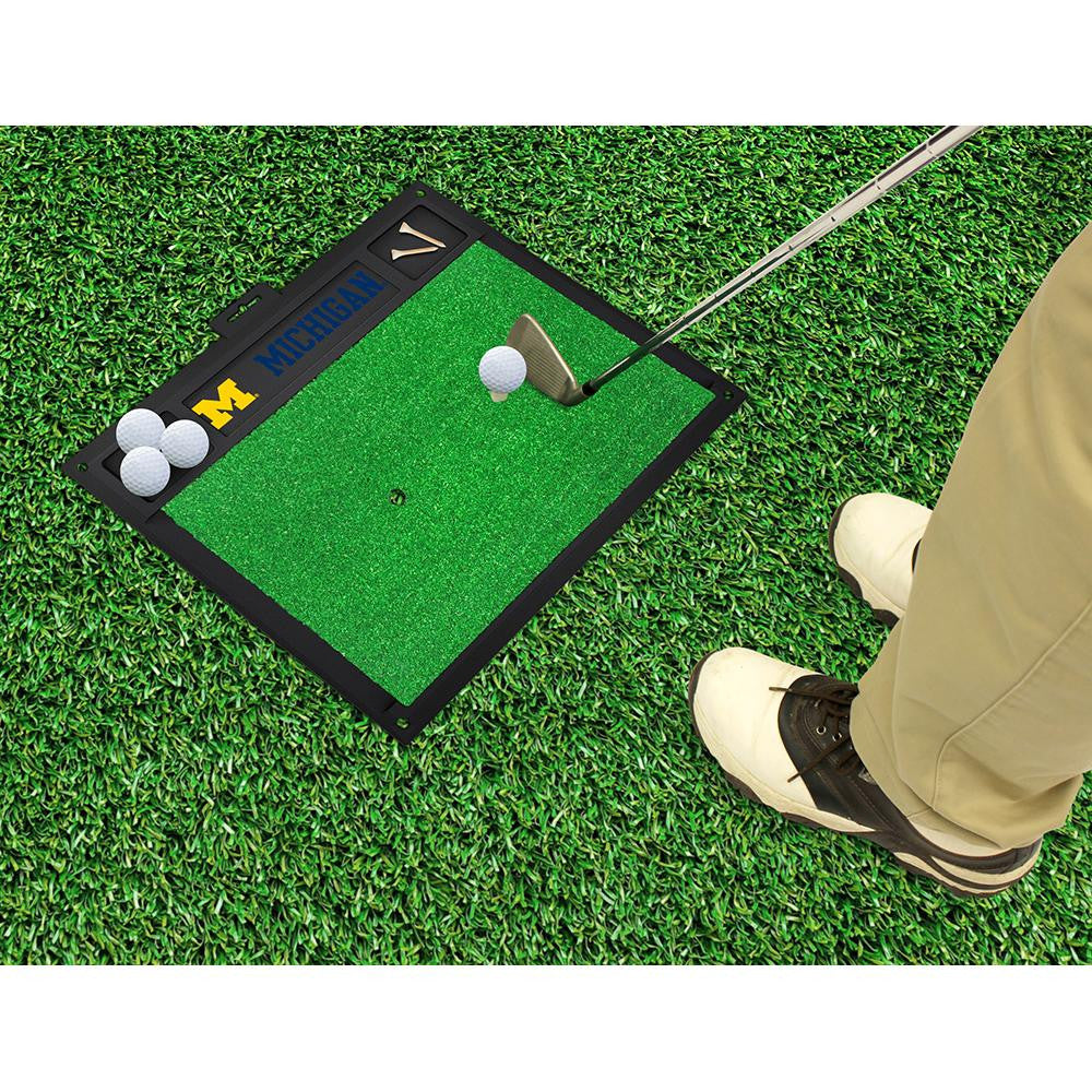 Michigan Wolverines NCAA Golf Hitting Mat (20in L x 17in W)