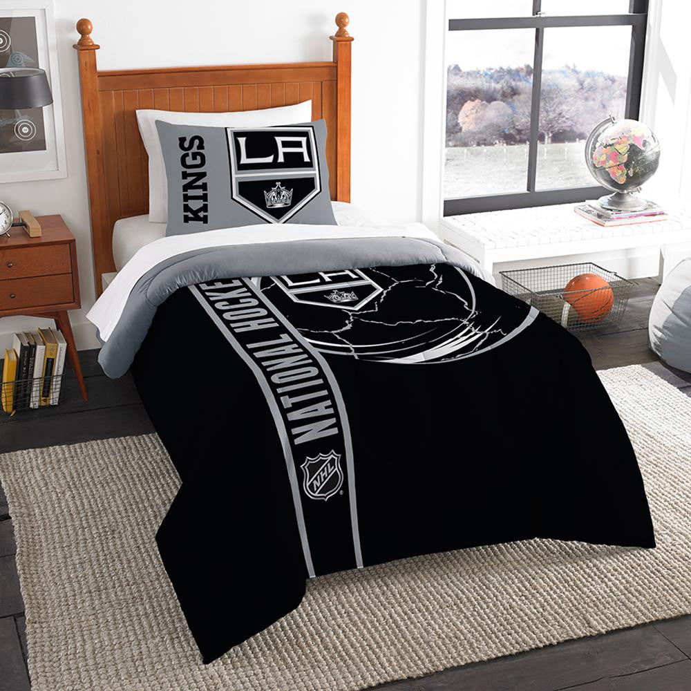 Los Angeles Kings NHL Printed Comforter & Sham Set (Twin) (64 x 86)